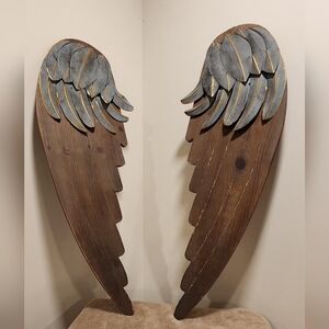 Wooden Angel Wings Wall Decor